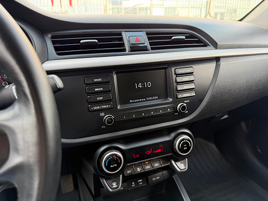 Kia Rio Luxe, 2019 года, пробег 84039 км