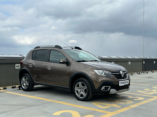 Renault Sandero Stepway Drive, 2021 года, пробег 54000 км