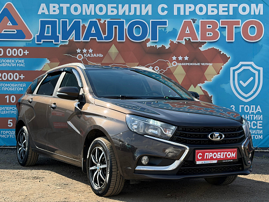 Lada (ВАЗ) Vesta Luxe, 2021 года, пробег 43500 км
