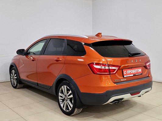 Lada (ВАЗ) Vesta Luxe, 2017 года, пробег 136031 км