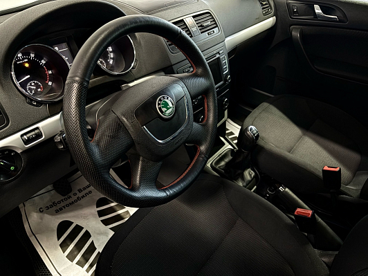 Skoda Yeti Active, 2010 года, пробег 244000 км