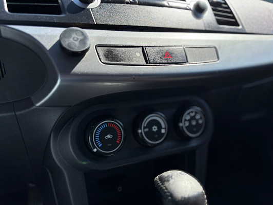 Mitsubishi Lancer, 2010 года, пробег 239213 км