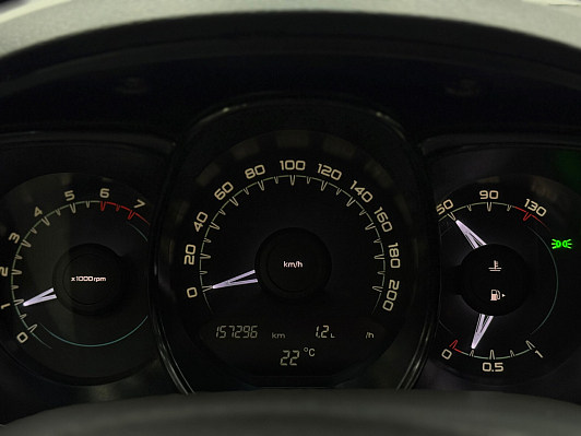 Lada (ВАЗ) Vesta 50 Anniversary, 2016 года, пробег 157227 км