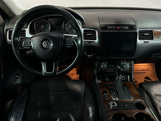 Volkswagen Touareg, 2012 года, пробег 233000 км