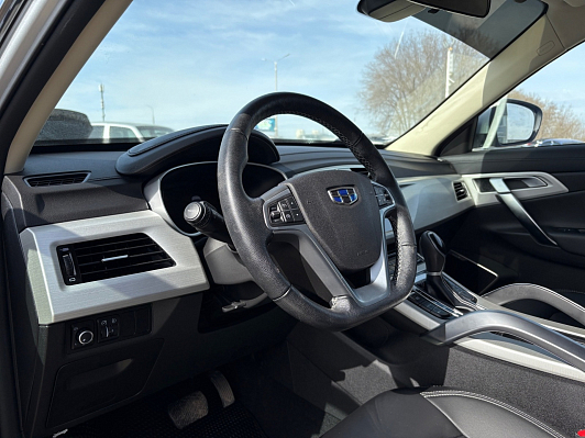 Geely Atlas Luxury, 2021 года, пробег 30000 км