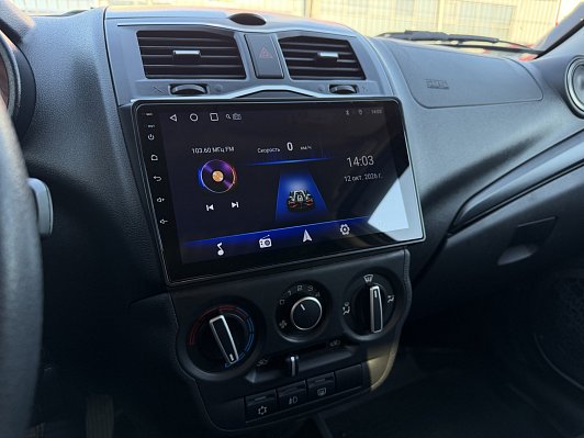 Mitsubishi Outlander Intense, 2014 года, пробег 117700 км