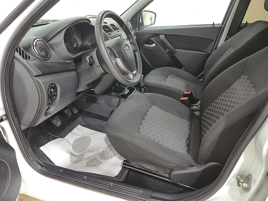 Lada (ВАЗ) Granta, 2018 года, пробег 152094 км